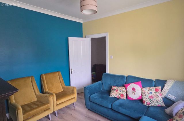 Sl Gheal, Ballymoneen Road, Ballymoneen, Co. Galway - Click to view photos