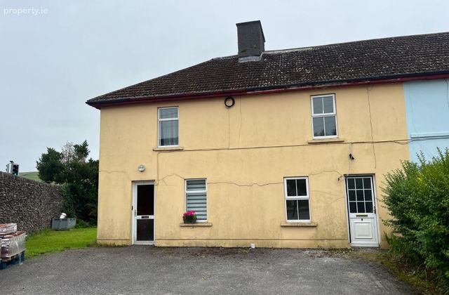 4 Chapel Lane, Dingle, Co. Kerry - Click to view photos