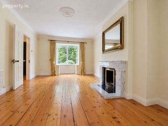 29 Orpen Green, Blackrock, Stillorgan, Co. Dublin - Image 5