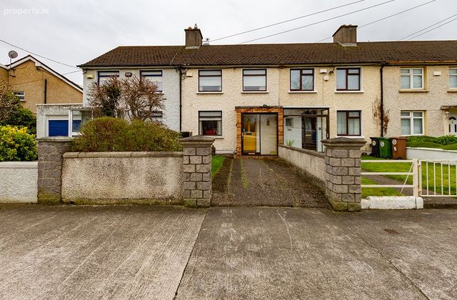 126 Walkinstown Avenue, Dublin 12, Walkinstown, Dublin 12 - Click to view photos