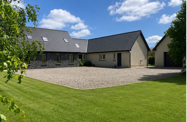 Killahara, Dovea, Thurles, Co. Tipperary - Click to view photos