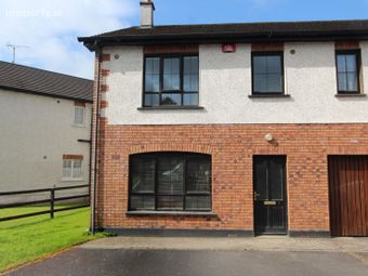 3 Crescent Hill, Castleblayney, Co. Monaghan - Image 3