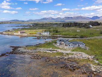 The Old Schoolhouse, Inishnee, Roundstone, Co. Galway - Image 4