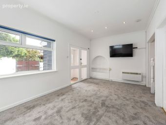 Apartment 2 Gledswood Mews (2 Bed And 2 Attic Rooms) , Bird Avenue, Clonskeagh, Dublin 14 - Image 4