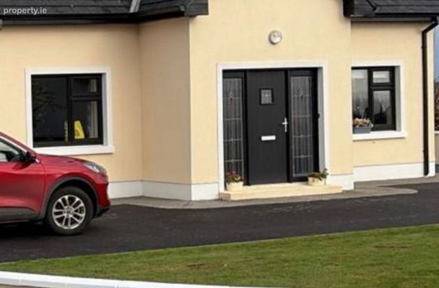 Loughaunbeg West, Inverin, Inverin, Co. Galway - Click to view photos