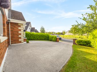 22 The Hall, Curragh Grange, Newbridge, Co. Kildare, Newbridge, Co. Kildare - Image 2