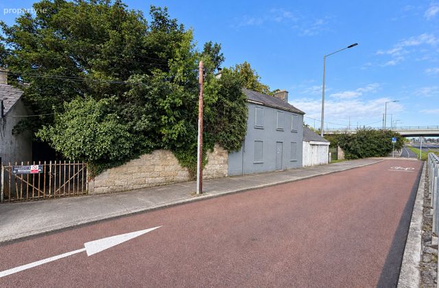 Limetree House, 2 Bray Road, Laughanstown, Co. Dublin - Click to view photos