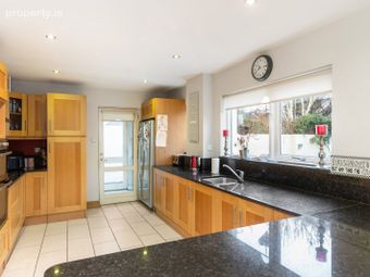 44 Glencairn Rise, The Gallops, Leopardstown, Dublin 18, Leopardstown, Dublin 18 - Image 5