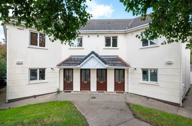 12 Cruagh Court, Stepaside, Co. Dublin, Stepaside, Dublin 18 - Click to view photos