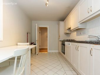 Apartment 25, Radcliff Hall, Saint John`s Road, Sandymount, Dublin 4, Co. Dublin, Sandymount, Dublin 4 - Image 4