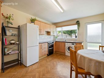 156 Oakcourt Drive, Palmerstown, Dublin 20 - Image 4