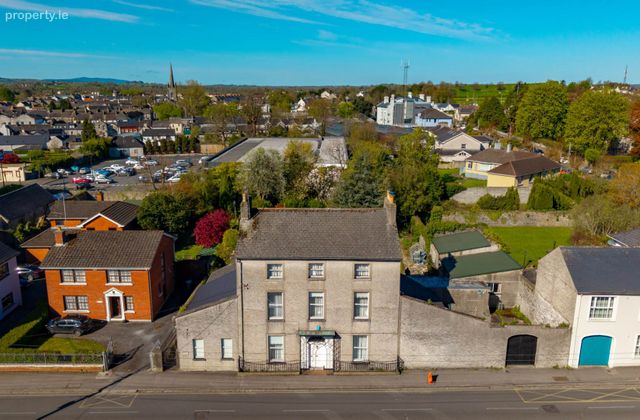 Saint Michaels Street, Tipperary, Co. Tipperary, Tipperary Town, Co. Tipperary - Click to view photos