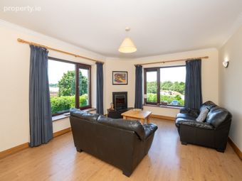 3 Ronayn's Court, Rochestown, Cork, Rochestown, Co. Cork - Image 2