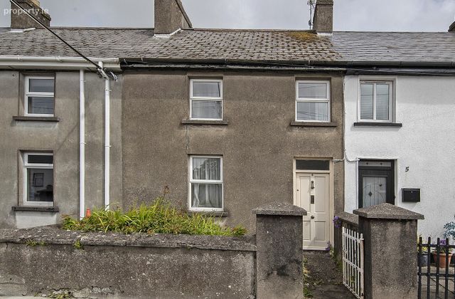 6 Mitchell Terrace, Mitchell Street, Dungarvan, Co Waterford, Dungarvan, Co. Waterford - Click to view photos