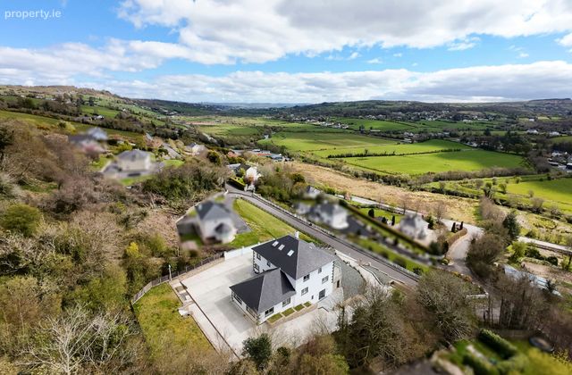 'up Yonder', Tullygay, Letterkenny, County Donegal, Rashedoge, Co. Donegal - Click to view photos
