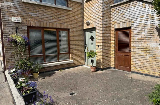 38 Park Glen, Grangerath, Drogheda, Co. Meath - Click to view photos