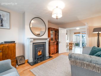 43 Mount Eagle Drive, Leopardstown, Dublin 18 - Image 3