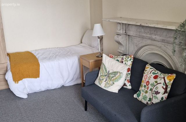 Apartment 5, 47 Raglan Road, Donnybrook, Dublin 4 - Click to view photos