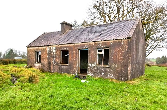 Derragh, Kilkelly, Co. Mayo - Click to view photos