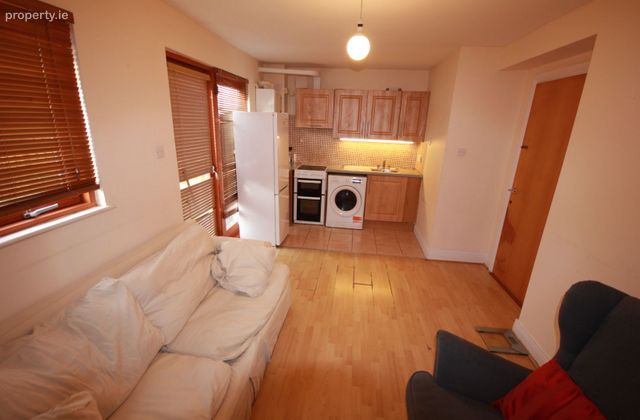 Hunters Crescent, Hunters Wood, Firhouse, Dublin 24 - Click to view photos