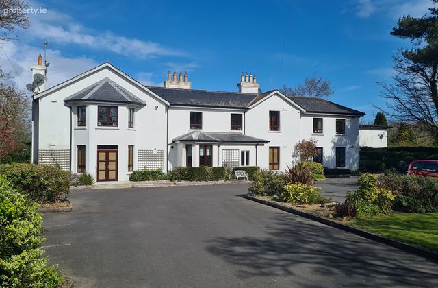 Brooklawn, Dungriffin Road, Howth, Dublin 13 - Click to view photos