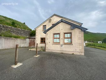 Croaghlin, Teelin, Carrick, Co. Donegal, Teelin, Co. Donegal - Image 4
