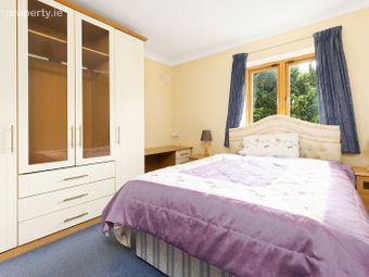 35 Glaslyn Apartments, Clontarf, Dublin 3 - Image 3