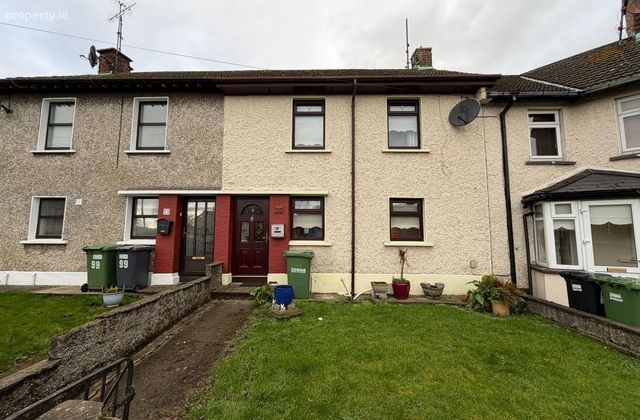 98 Ascal A Haon, Yellowbatter, Drogheda, Co. Louth - Click to view photos