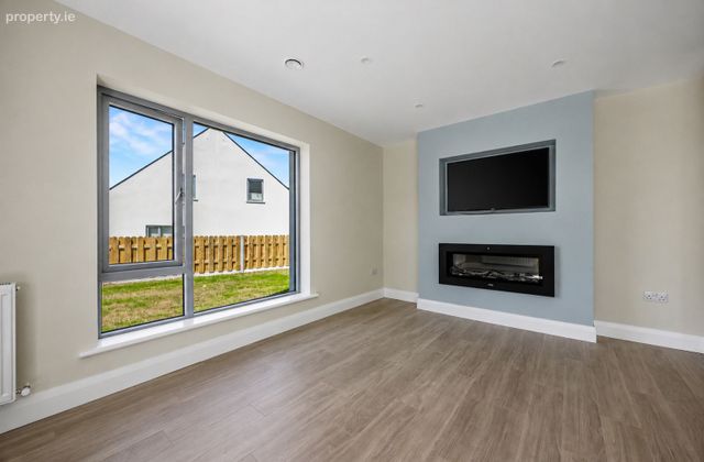 C46, Enniscrone, Co. Sligo - Click to view photos