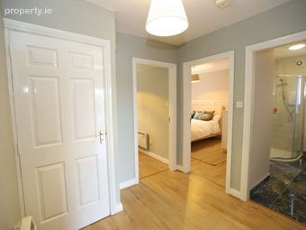 3 Rampart Manor, The Ramparts, Kinsale, Co. Cork - Image 2