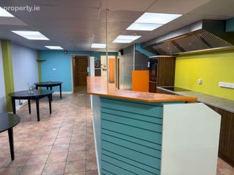 Waves Surf Caf&eacute;, Main Street, Bundoran, Co. Donegal - Image 5