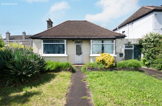 Earlmoor, 8 Croaghta Park, Glasheen, Cork, Glasheen, Co. Cork - Click to view photos