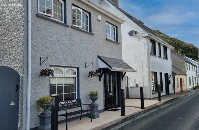 Passage East, Passage East, Co. Waterford - Click to view photos