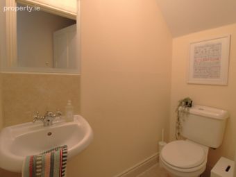 94 Sl&iacute; Gheal, Ballymoneen Road, Knocknacarra, Co. Galway - Image 5