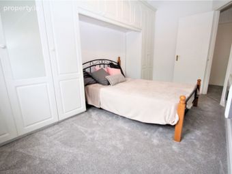 Apartment 28, Augustine Court, Christchurch, Dublin 8 - Image 2