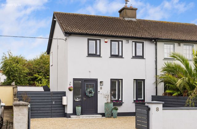 8 Rollins Court, Sallynoggin, Co. Dublin - Click to view photos
