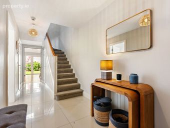 4 Verner Lane, Belmont, Stepaside, Dublin 18 - Image 2