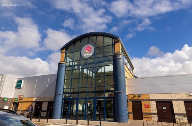 Unit 12, Blackpool Shopping Centre, Blackpool, Co. Cork - Click to view photos