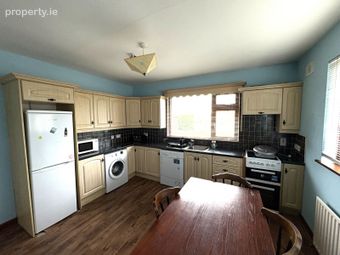 21 Forest View, Boyle, Co. Roscommon - Image 3