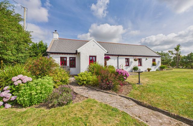 The Cottage, Ballymacaw, Dunmore East, Co. Waterford - Click to view photos