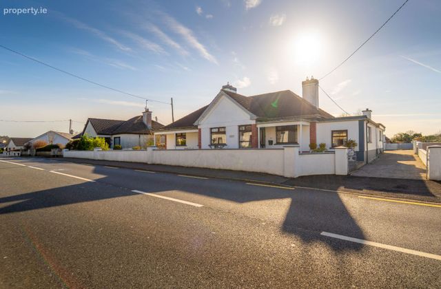 Ballina Road, Foxford, Co. Mayo - Click to view photos