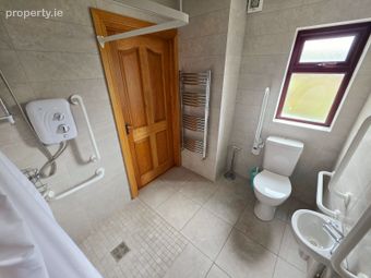 207 Castlelawn Heights, Headford Road, Terryland, Co. Galway - Image 5