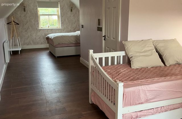 Louth Village, Dundalk, Co. Louth - Click to view photos