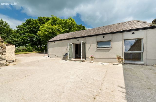 Ballymore Eustace, Co. Kildare, Ballymore Eustace, Co. Kildare - Click to view photos