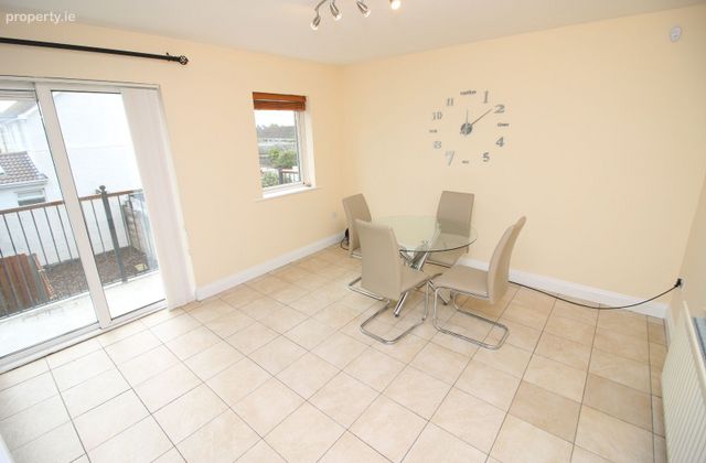3 Beechwood Mews, Cluain Ard, Cobh, Co. Cork - Click to view photos