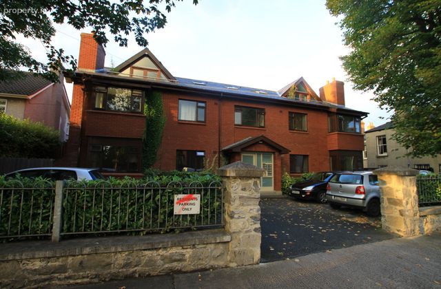 5 The Ramparts, Victoria Road, Rathgar, Dublin 6 - Click to view photos
