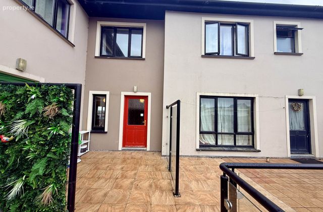 14 Chapel Square, Old Chapel Lane, Castleisland, Co. Kerry, Castleisland, Co. Kerry - Click to view photos