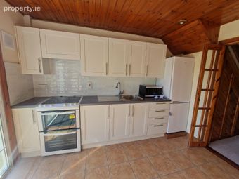 2 Lissadell, Maryborough Hill, Rochestown, Co. Cork - Image 3