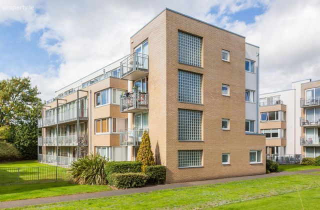Apartment 110, Griffith Hall, Drumcondra, Dublin 9 - Click to view photos