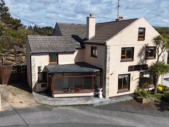 Bunbeg House, Harbour Road, Bunbeg, Co. Donegal - Image 2